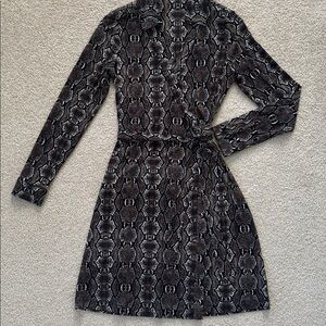 Calvin Klein Women Mini Long Sleeve Wrap Black & Brown Snakeskin Print dress Sz6